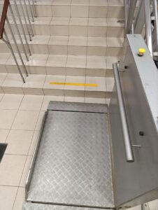 Подъёмник для передвижения маломобильных групп населения